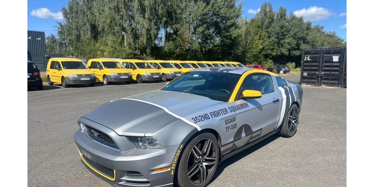 Ford Mustang 184.000 km 11.000 € Velten 16727