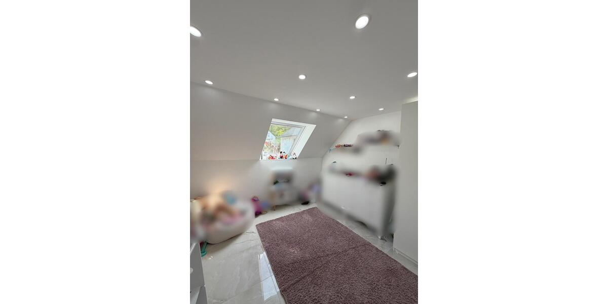 Etagenwohnung Porta Westfalica - 4 Zimmer, 130 m&sup2;, 1.800&euro; | Angebot:26350853