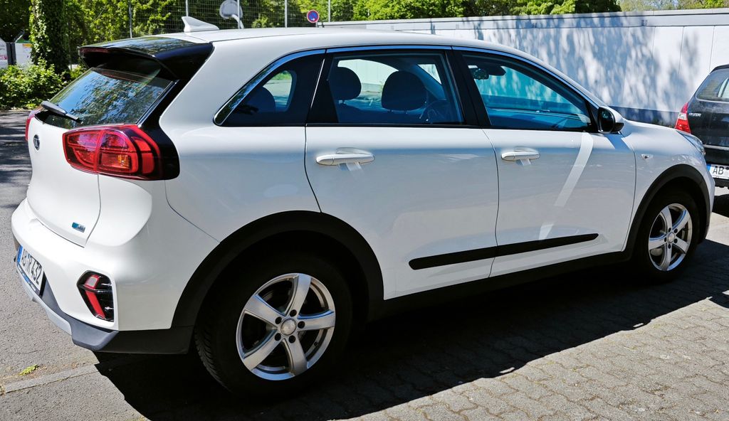 Kia Niro 65.000 km 17.500 &euro; Aschaffenburg 63741