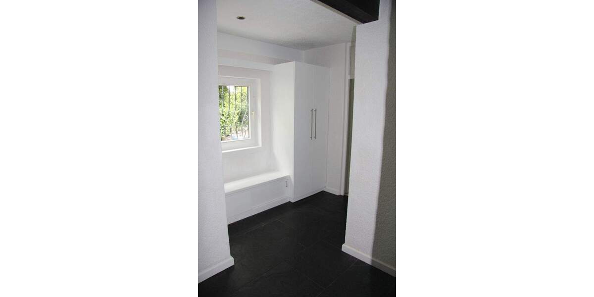 Einfamilienhaus Friedrichsdorf - 8 Zimmer, 224 m&sup2;, 2.900&euro; | Angebot:24708475