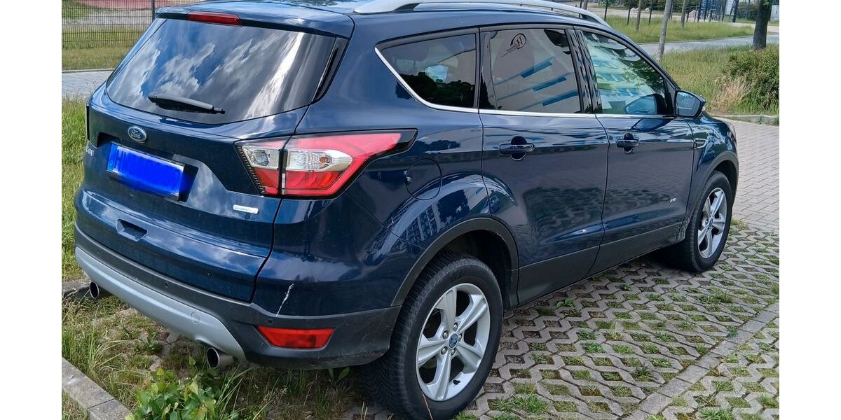 Ford Kuga 135.500 km 11.700 &euro; Wismar 23970