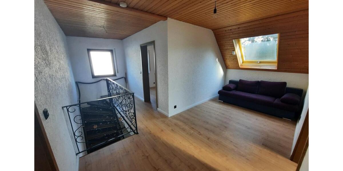 Einfamilienhaus Feucht - 6.5 Zimmer, 147 m&sup2;, 1.850&euro; | Angebot:24832208