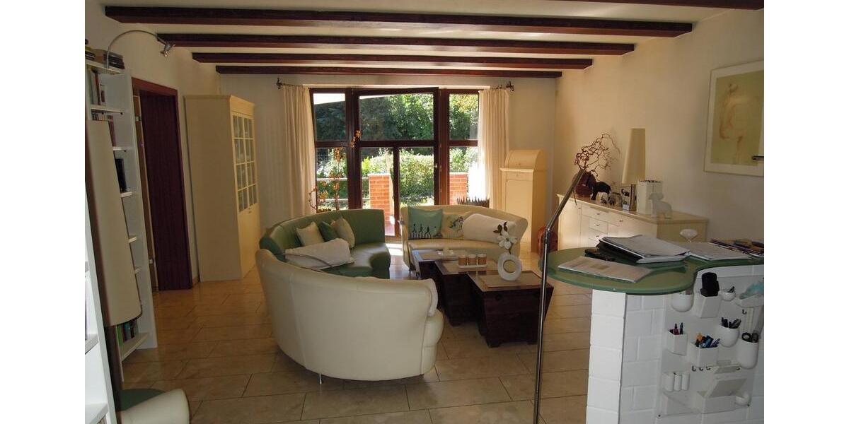 Einfamilienhaus Perleberg - 10 Zimmer, 300 m&sup2;, 420.000&euro; | Angebot:24606564