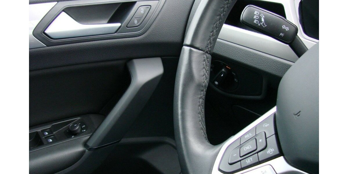 VW Touran 2.0TDI BMT TAXI ACC Kamera LED 7Sitzer 38.517 km 30.980 &euro; Falkensee 14612