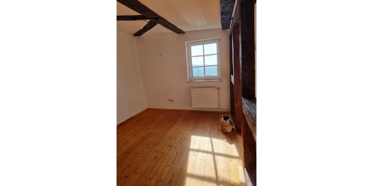 Dachgeschoßwohnung Homberg (Efze) - 3 Zimmer, 53 m&sup2;, 372&euro; | Angebot:26365816