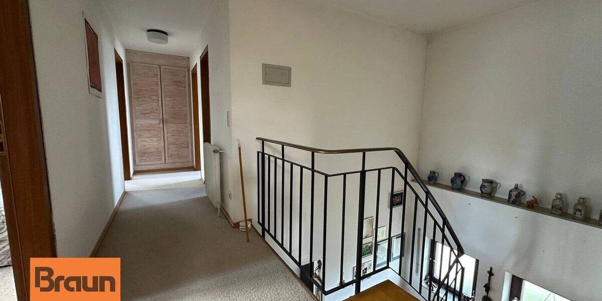Mehrfamilienhaus, Wohnhaus Sankt Georgen im Schwarzwald Stadtgebiet - 5 Zimmer, 150 m&sup2;, 310.000&euro; | Angebot:26512820