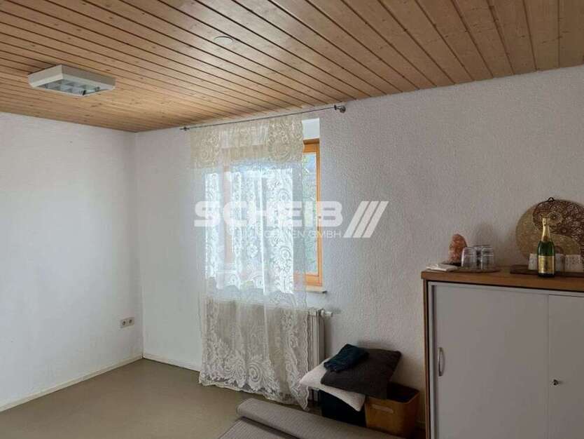 Büro in Wallhausen 320 € 48 m²