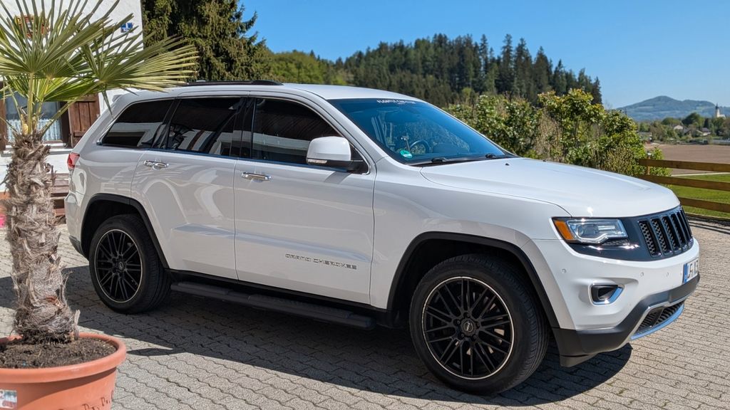 Jeep Grand Cherokee 160.000 km 18.000 &euro; Ainring 83404
