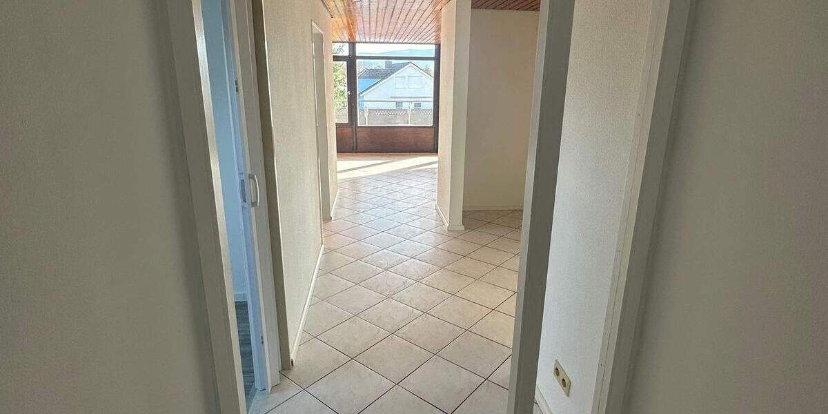 Etagenwohnung Teningen - 3 Zimmer, 76 m&sup2;, 289.000&euro; | Angebot:25745068