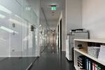 Großes Büro mit Blick über den Medienhafen - All-in-Miete
