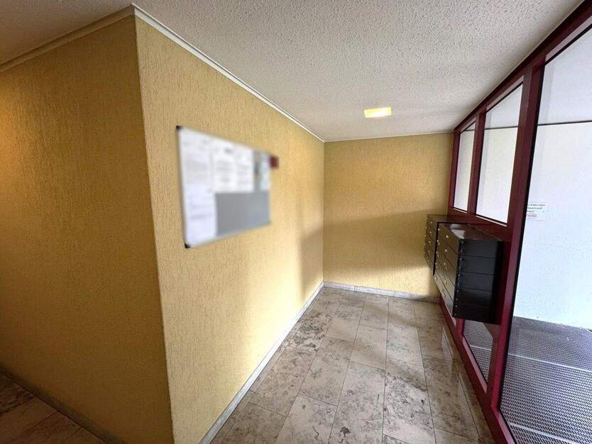 Charmante 2,5 Zimmer Wohnung mit zwei Terrassen und Tiefgaragenstellplatz 2 zimmer