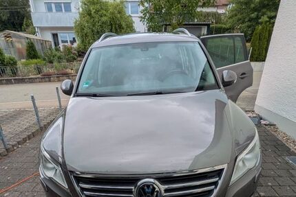 VW Tiguan 189.000 km 7.450 &euro; Veringenstadt 72519