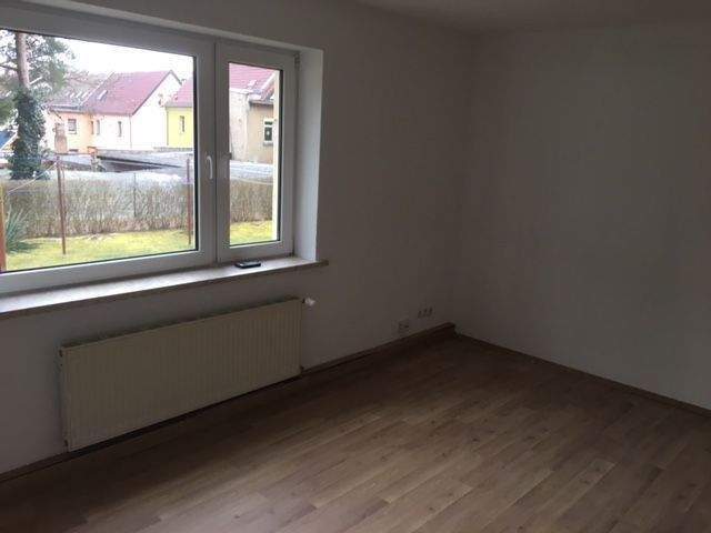 Etagenwohnung Teuchern - 2 Zimmer, 53 m&sup2;, 45.000&euro; | Angebot:26433801