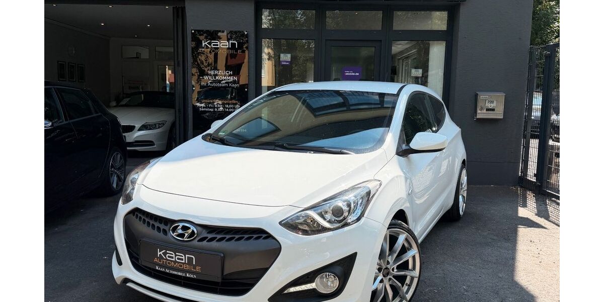 Hyundai i30 171.000 km 4.999 &euro; Köln 51107