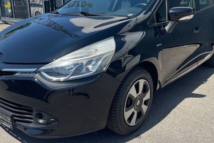 Renault Clio 84.000 km 6.890 &euro; Asperg / Stuttgart 71679