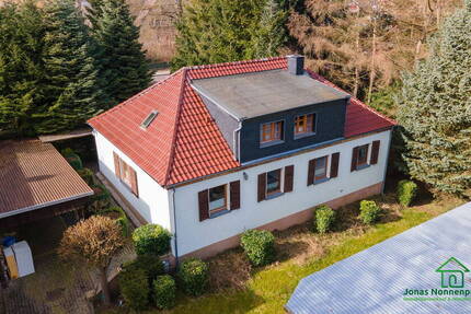 Einfamilienhaus mit Garten umgeben vom Wald - für den Käufer provisionsfrei