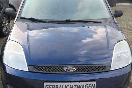 Ford Fiesta 88.000 km 2.600 € Oberhausen 46147
