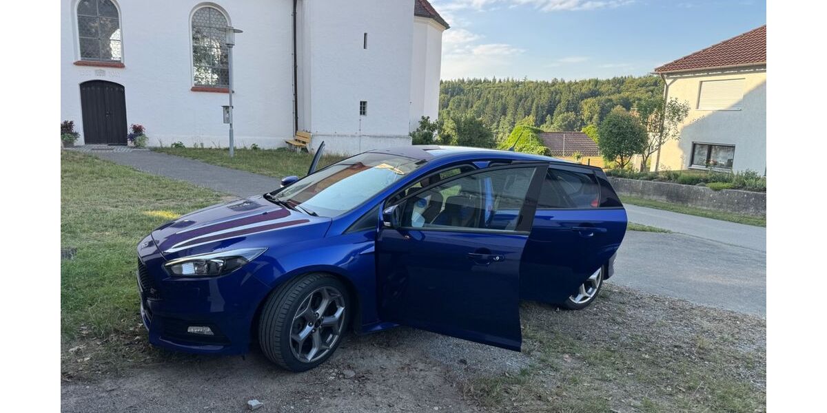 Ford Focus 177.456 km 13.000 &euro; Ochsenhausen 88416