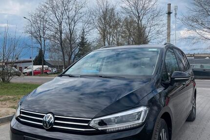 VW Touran 8.200 km 30.700 &euro; Solingen 42653