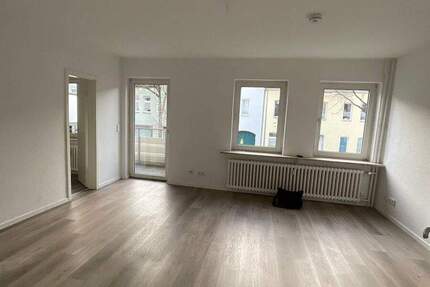 3 Zimmer mit Balkon in Alt-Hamborn.. 3 zimmer