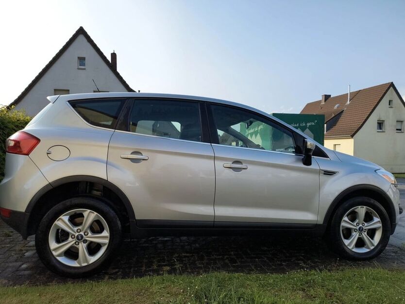 Ford Kuga 179.100 km 7.700 € Warstein 59581