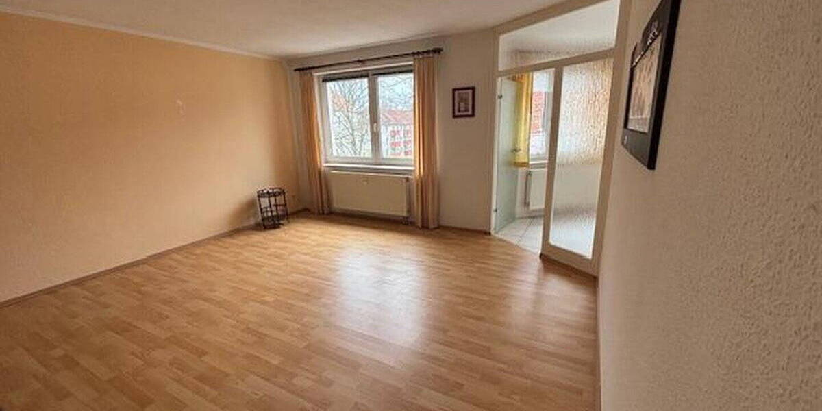 Etagenwohnung Riesa Pausitzer Delle - 4 Zimmer, 94 m&sup2;, 105.000&euro; | Angebot:26065097