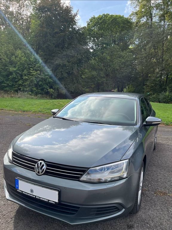 VW Jetta 284.000 km 6.000 € Gotha 99867