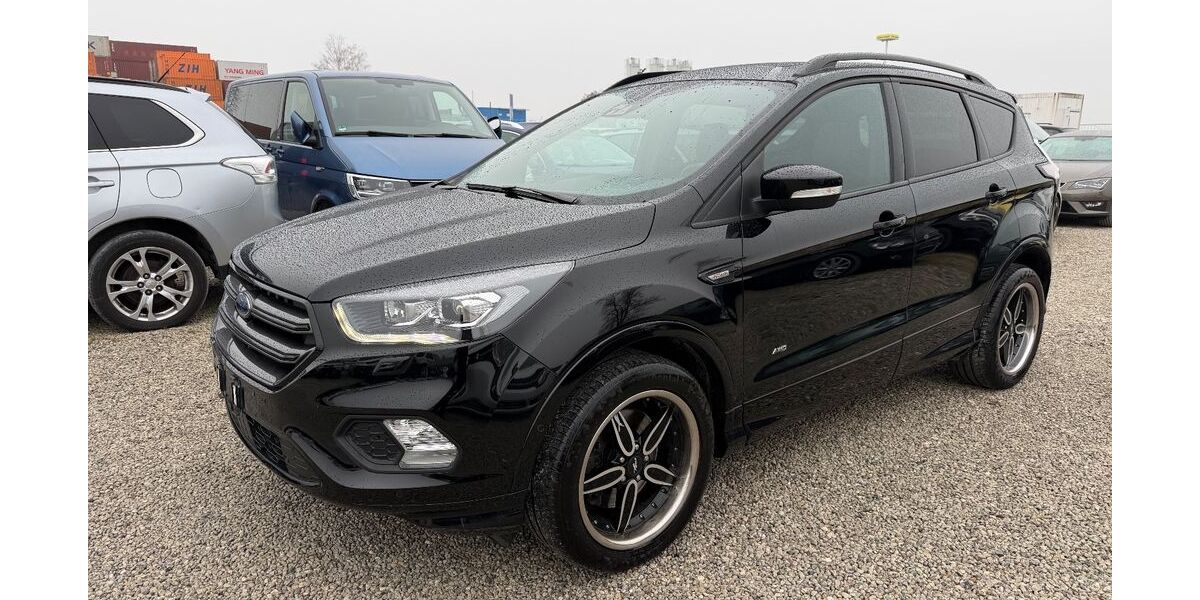Ford Kuga 99.000 km 12.999 &euro; München 81829