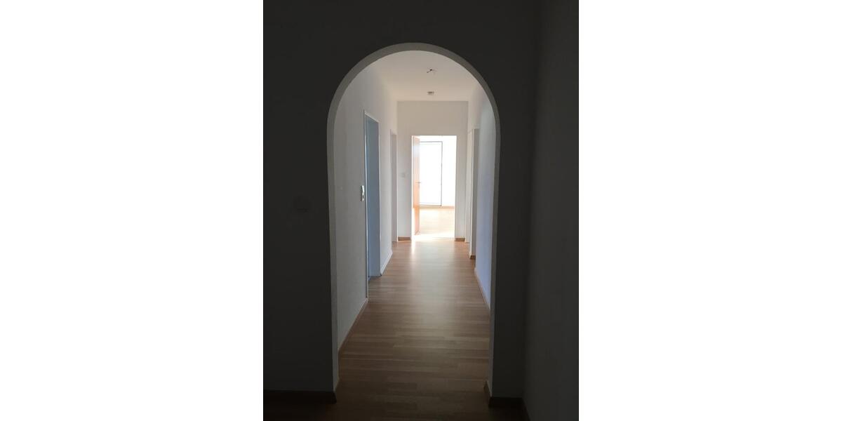 Helle 3-Zi-Wohnung mit Loggia in zentraler Lage von Wendelstein zimmer