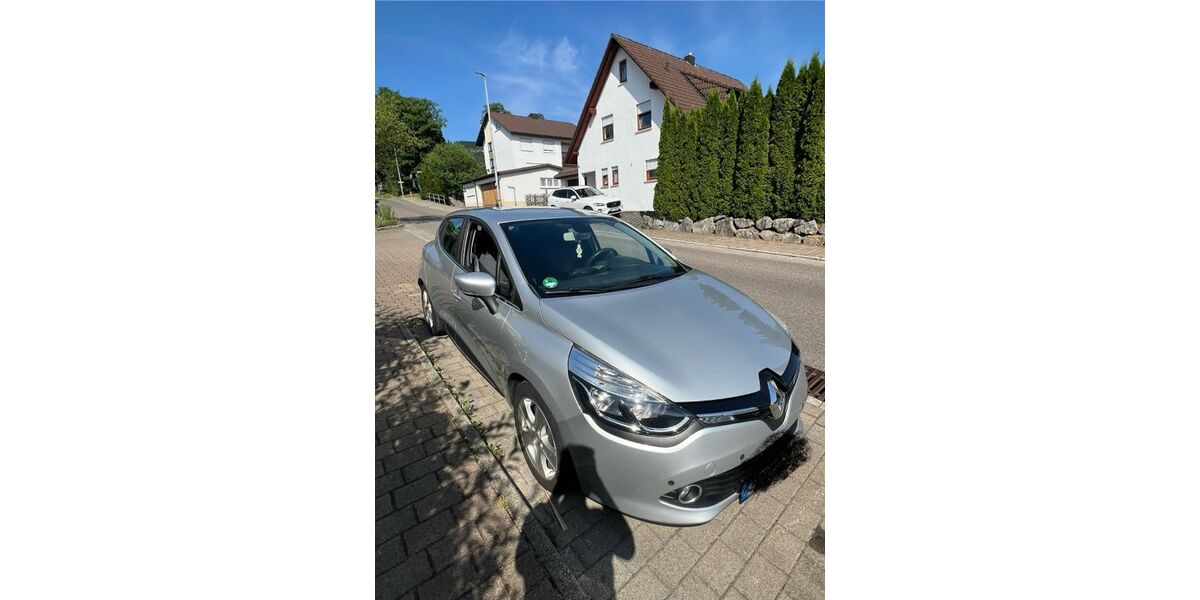 Renault Clio 136.000 km 7.000 &euro; Spaichingen 78549