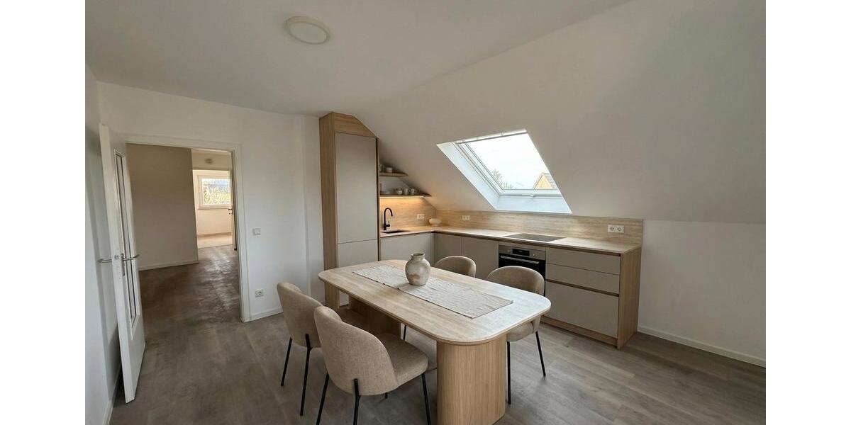 Dachgeschoßwohnung Salzkotten - 3 Zimmer, 77 m&sup2;, 670&euro; | Angebot:26392680