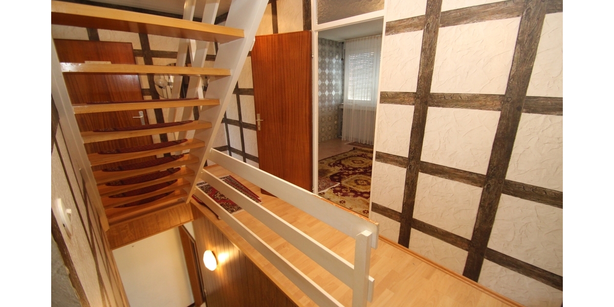 Mit 3D: Reihenhaus mit Terrasse & viel Potenzial – Ihr neues Zuhause wartet! - Reihenmittelhaus Lohmar | Angebot:26295340