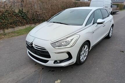 Citroen DS5