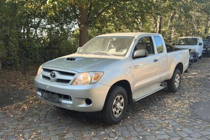Toyota Hilux 241.100 km 6.600 € HAMBURG 22113