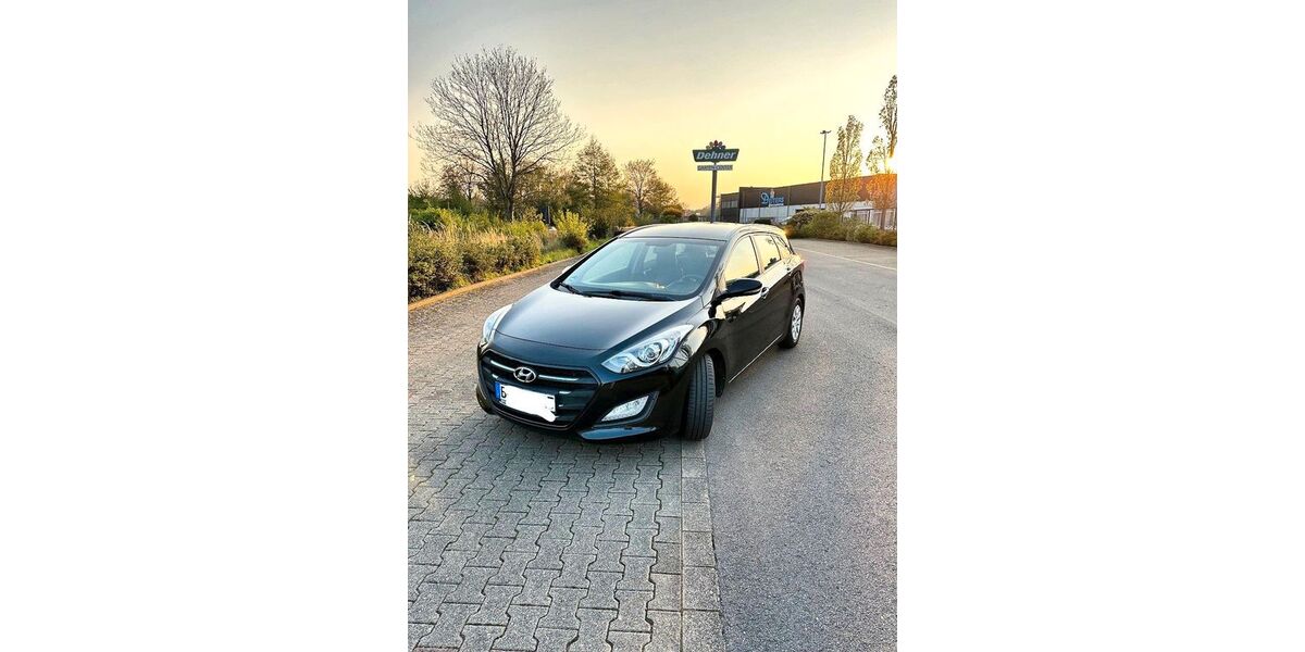 Hyundai i30 200.326 km 5.000 &euro; Frechen 50226