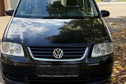 VW Touran 297.460 km 1.599 € Kempten 87437