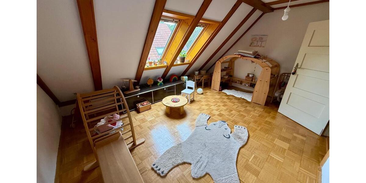 Einfamilienhaus Kleinmachnow - 6 Zimmer, 180 m&sup2;, 2.700&euro; | Angebot:24379408