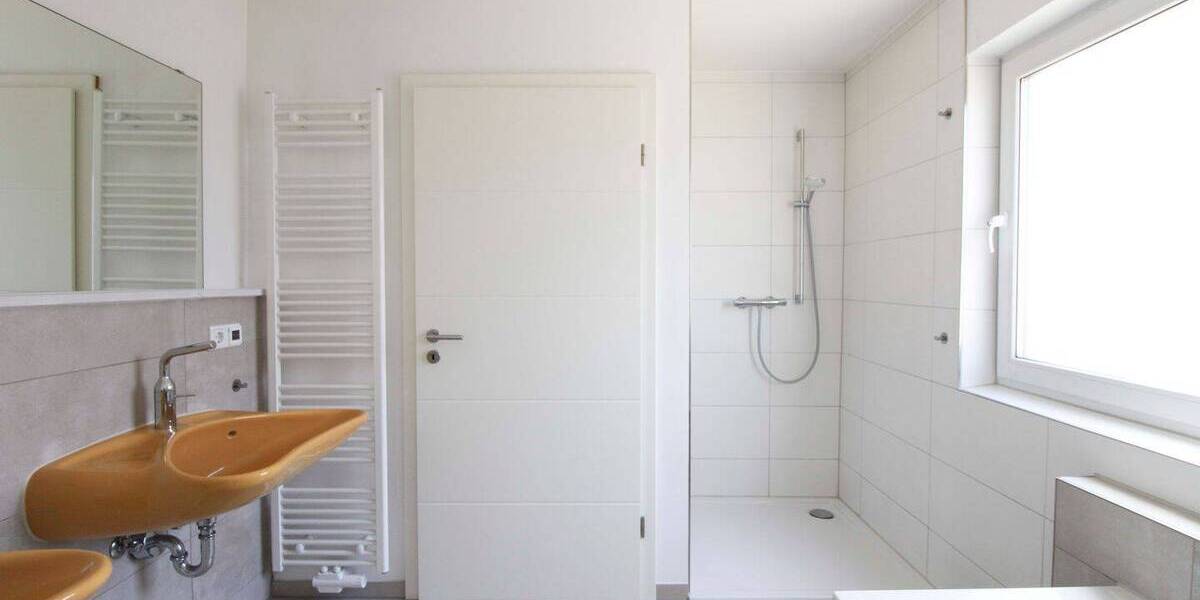 Einfamilienhaus Bad Oeynhausen Dehme - 8 Zimmer, 199 m&sup2;, 319.000&euro; | Angebot:26852849