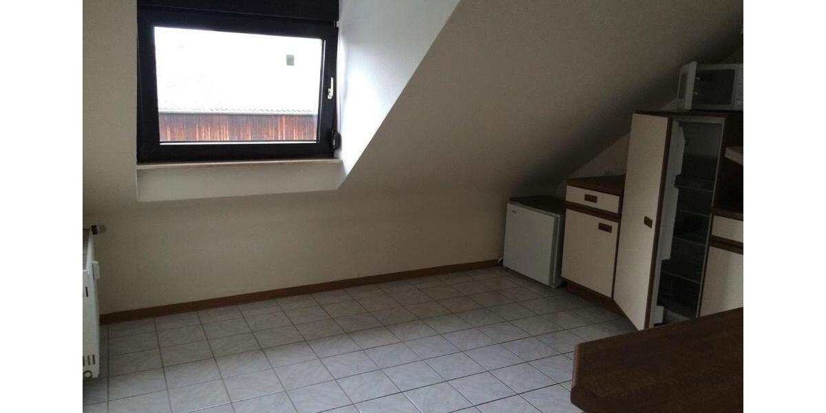 Dachgeschoßwohnung Wiesbaden Klarenthal - 4 Zimmer, 85 m&sup2;, 299.000&euro; | Angebot:25047580
