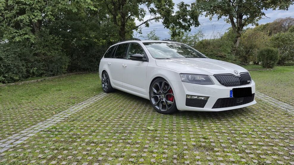 Skoda Octavia 174.000 km 14.490 € Grub am Forst 96271