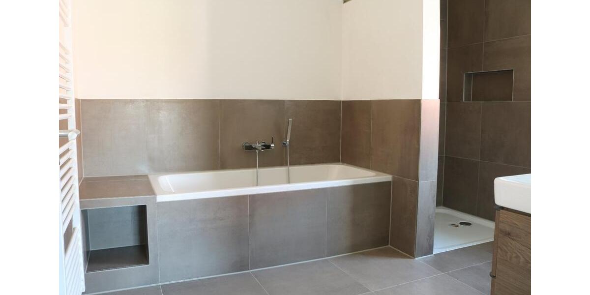 Etagenwohnung Maxhütte-Haidhof Haidhof - 4 Zimmer, 117 m&sup2;, 1.250&euro; | Angebot:24549843