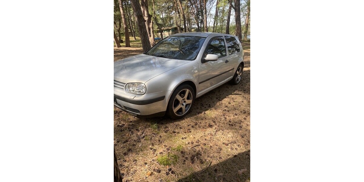 VW Golf IV 130.000 km 2.400 &euro; Diensdorf-Radlow 15864
