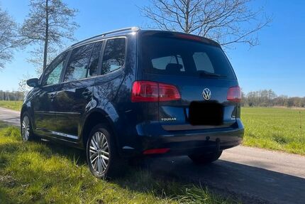 VW Touran 211.100 km 5.990 &euro; Friedeburg 26446