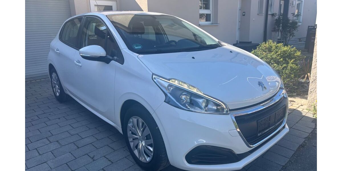 Peugeot 208 69.980 km 6.400 &euro; Fürstenfeldbruck 82256