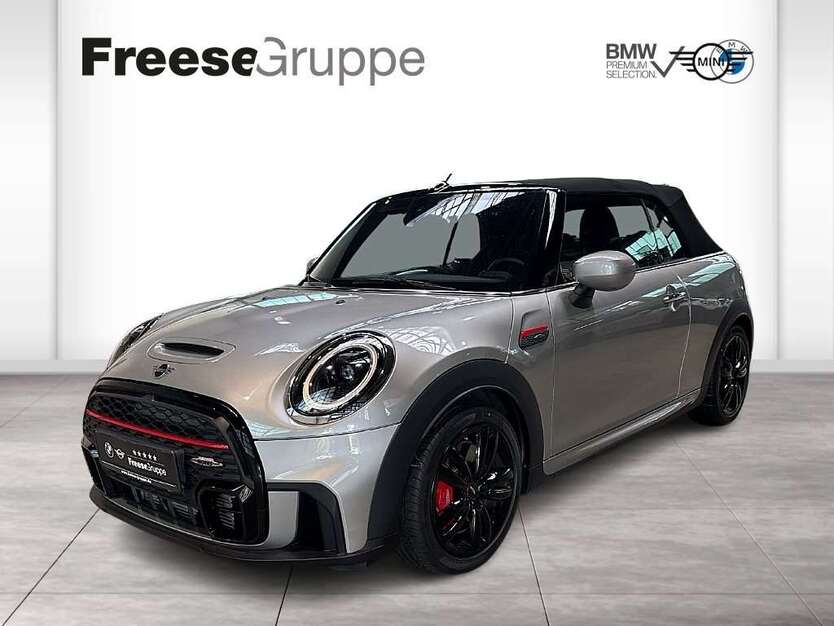Mini John Cooper Works Cabrio 11.970 km 36.490 € Oldenburg 26125