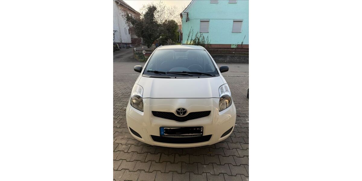 Toyota Yaris 186.000 km 3.200 &euro; Marxheim 86688