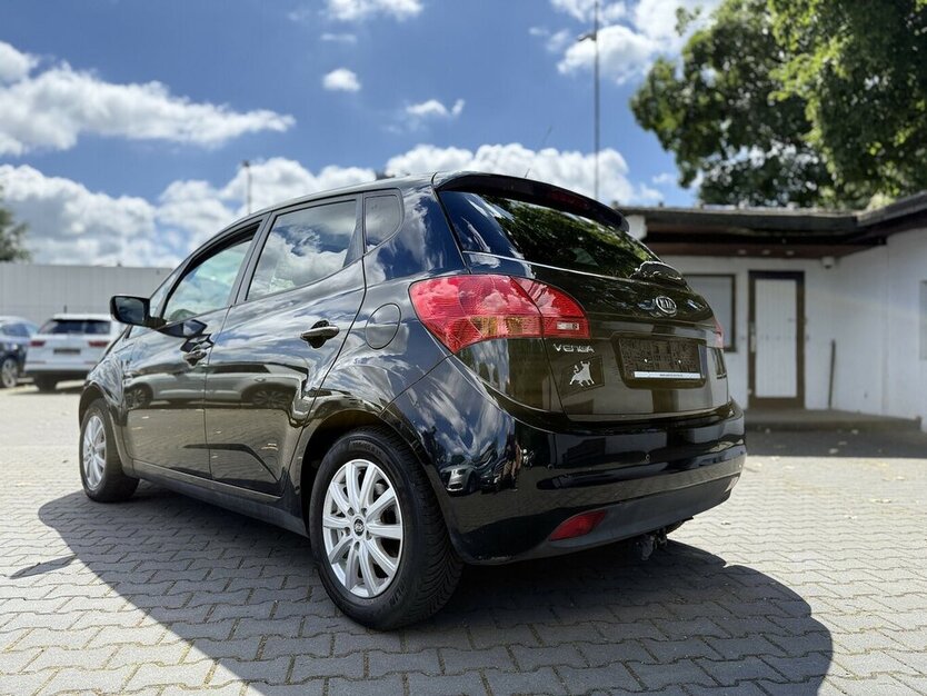 Kia Venga Vision / Klima / Navi / AHK / Pano / LPG 130.000 km 6.900 € Mönchengladbach 41066