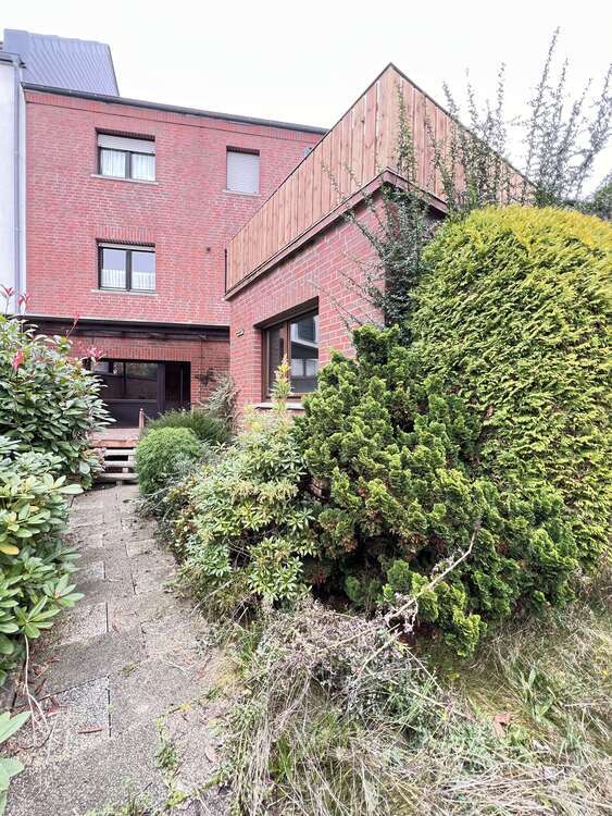 Haus zum Kaufen in Mönchengladbach 449.000 € 244 m²