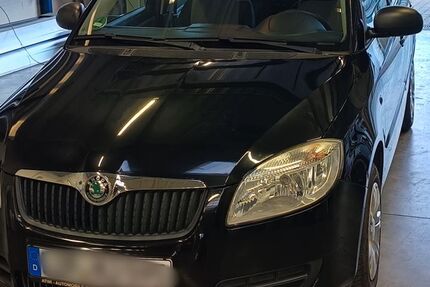 Skoda Fabia 76.600 km 4.250 &euro; Lage 32791