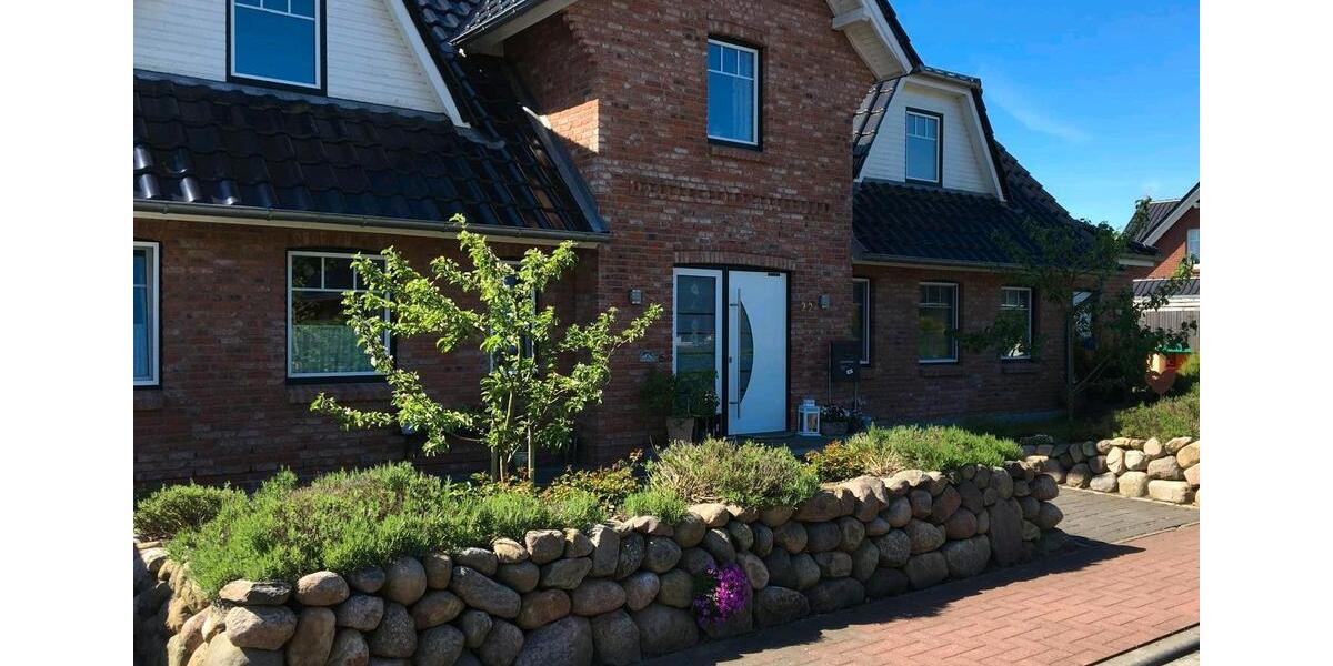 Einfamilienhaus Schleswig - 7.5 Zimmer, 240 m&sup2;, 2.490&euro; | Angebot:24660047